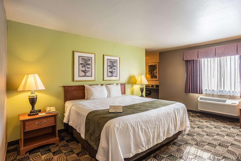 Bedroom 3, Quality Inn & Suites Mississippi River, Marion