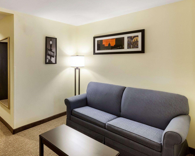 Public Area 2, Comfort Inn & Suites Texas Hill Country, Kendall