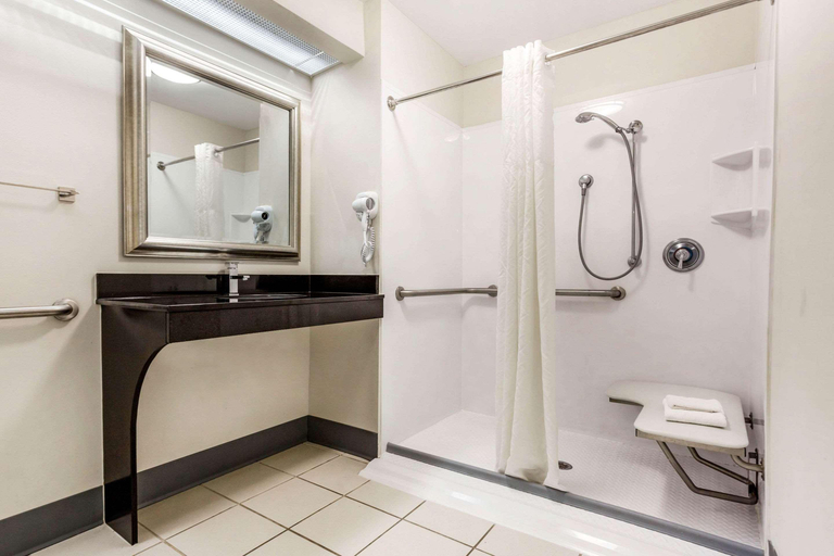 Bathroom 5, Quality Inn Lancaster, Lancaster