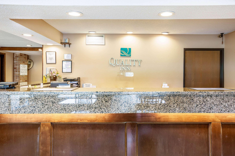 Public Area 3, Quality Inn - Storm Lake, Buena Vista