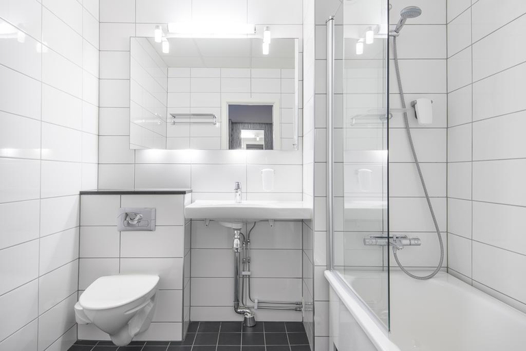 Bathroom 4, Quality Hotel Park Sodertalje, Södertälje
