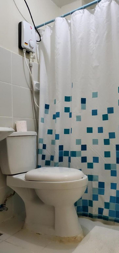 Bathroom 3, Jen's Apartment, Parañaque