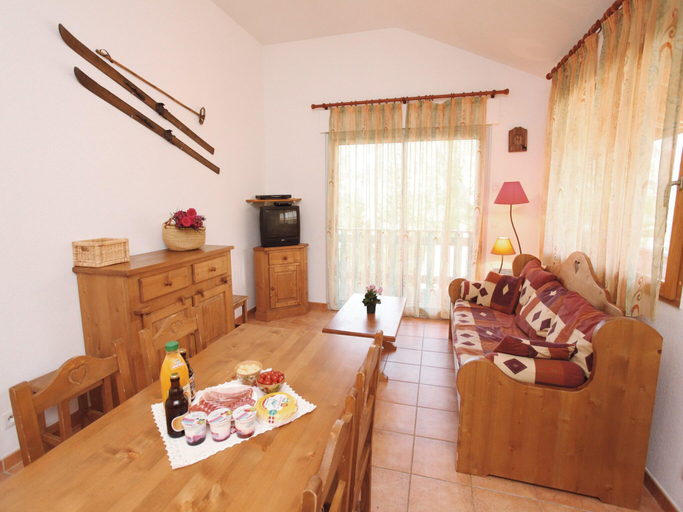 Others 5, Chalet in Villarodin near Lake, Savoie