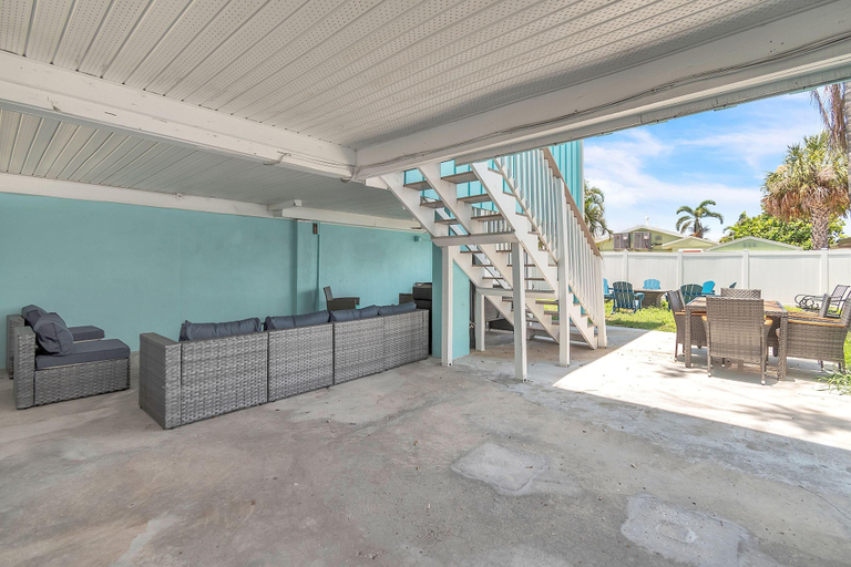 Others 4, Bates Avenue House, Pinellas