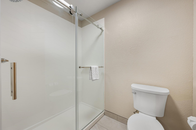 Bathroom 4, Best Western Black Hills Lodge, Lawrence