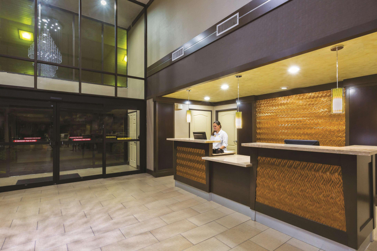 Public Area 2, La Quinta Inn by Wyndham Austin North, Travis