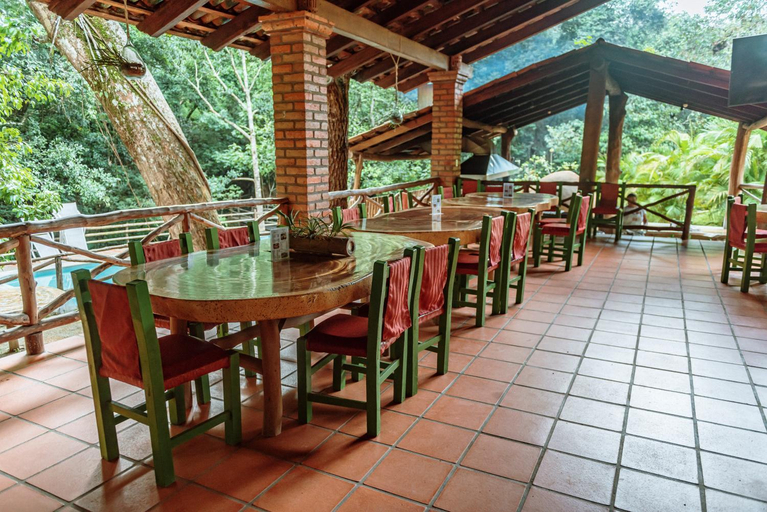 Food & Drinks 4, Jorullo Paradise, Talpa de Allende
