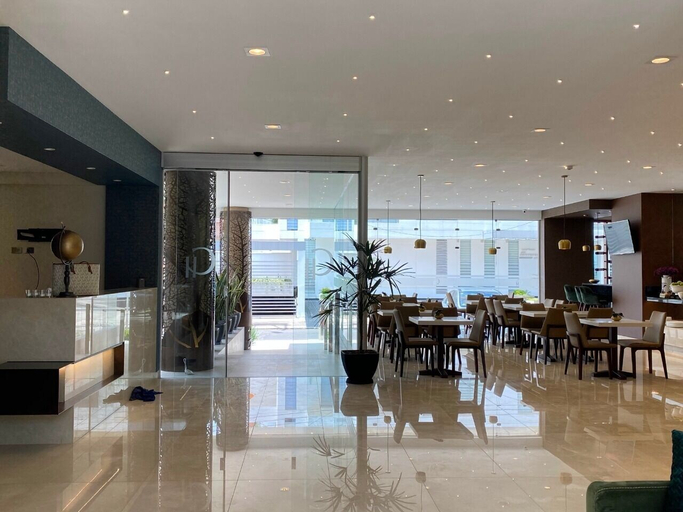 Food & Drinks 5, Hotel Catena, Cercado