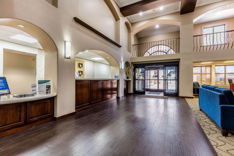 Public Area 2, Comfort Inn & Suites Airport - American Way, Shelby