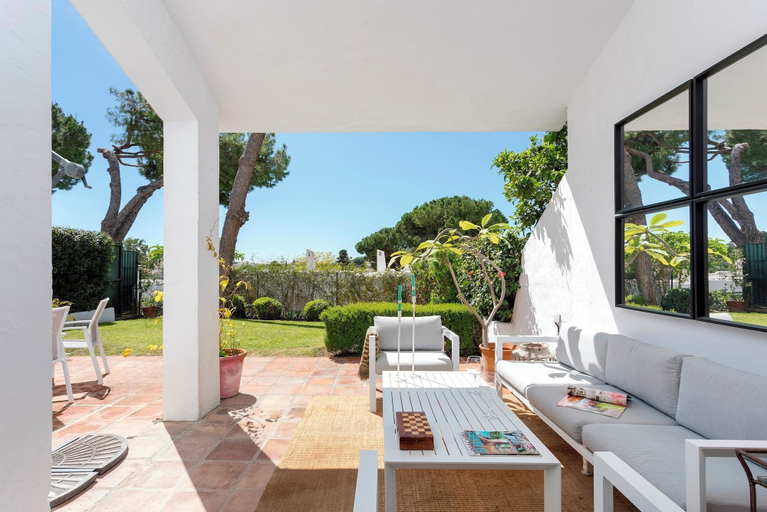Others 3, Elegant Duplex House - Aloha Golf, Málaga