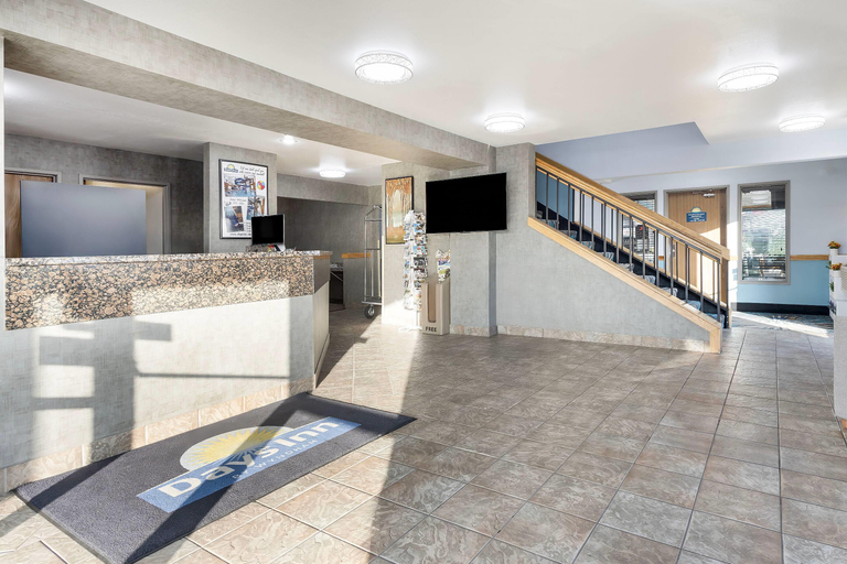 Public Area 2, Days Inn by Wyndham Mitchell SD, Davison