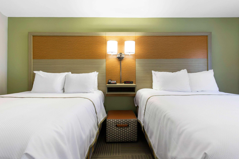 Bedroom 3, Gallus Stadium Park Inn, An Ascend Hotel Collectio, Richland