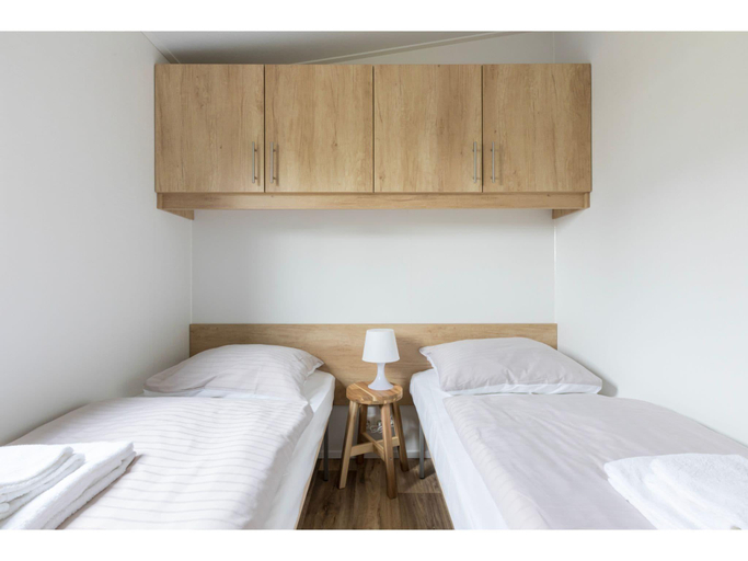 Bedroom 2, Chalet in Vrouwenpolder near Banjaard Beach, Veere