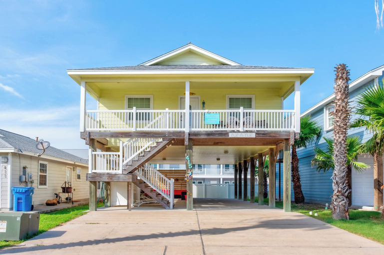 Exterior & Views 2, Pop-A-Top by Silver Sands Vacation Rentals, Nueces