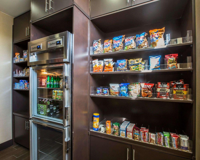 Food & Drinks 5, Comfort Inn Sylva - Cullowhee, Jackson