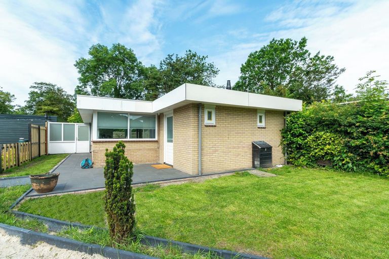 Exterior & Views 1, Bungalow Near Sint Maartenszee Beach, Zijpe