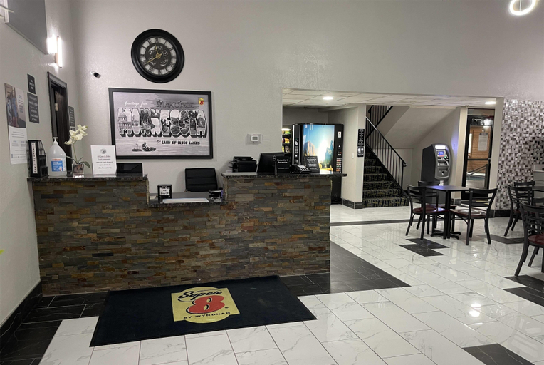 Public Area 2, Super 8 by Wyndham Shakopee, Scott
