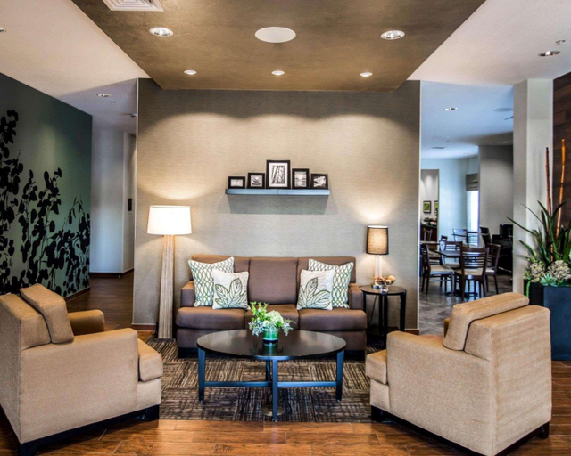 Public Area 2, Sleep Inn & Suites & Conference Center, Finney