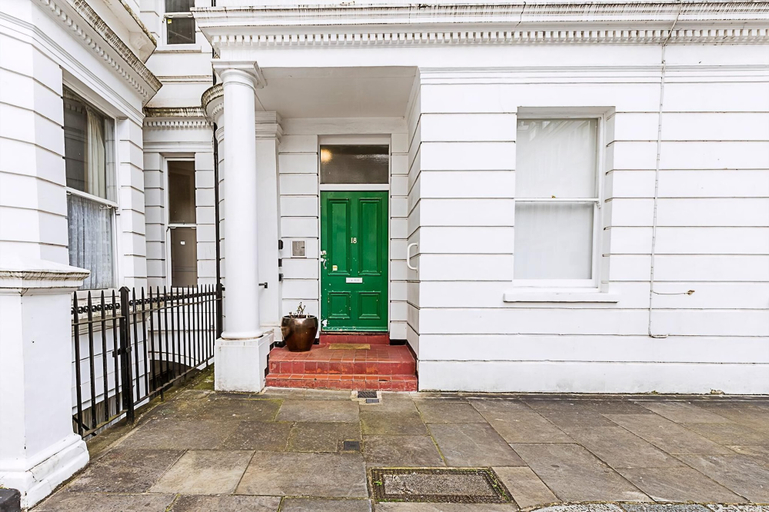 Exterior & Views 2, Notting Hill Charm Apartment, London