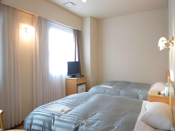 Bedroom 2, Kochi Pacific Hotel, Kōchi