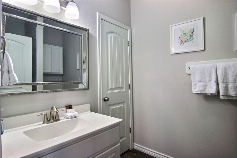 Bathroom 4, Port A Good Time by Silver Sands Vacation Rentals, Nueces