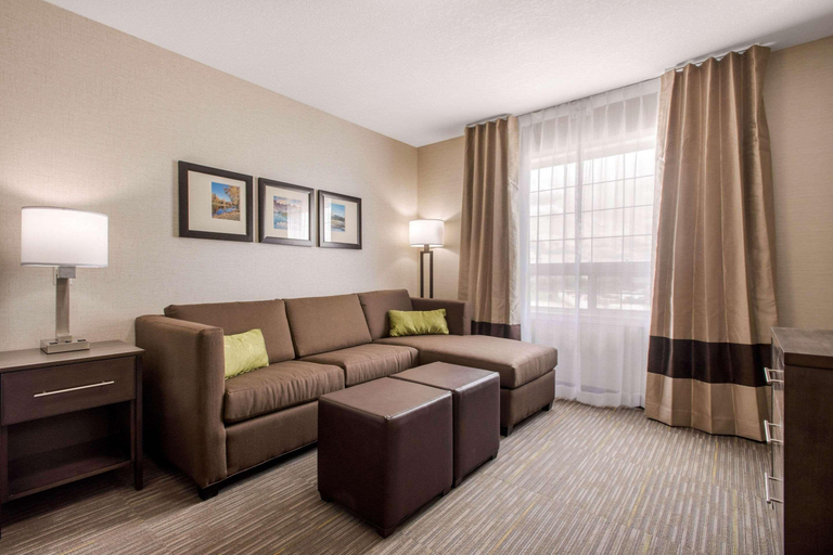 Bedroom 3, Comfort Inn & Suites Red Deer, Division No. 8