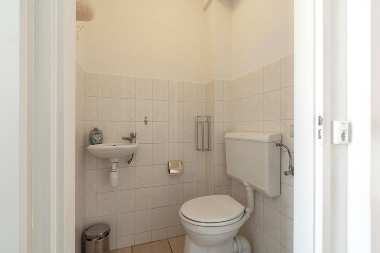 Bathroom 3, Duynopgangh 16 Villa for 8-guests Behind Dunes, Den Helder