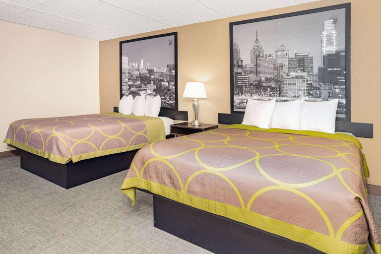 Bedroom 3, Super 8 by Wyndham Mount Laurel, Burlington