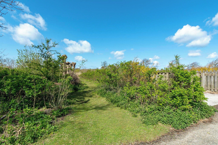 Garden 3, Wildrijk 83 Holiday Home Near Beach, Zijpe