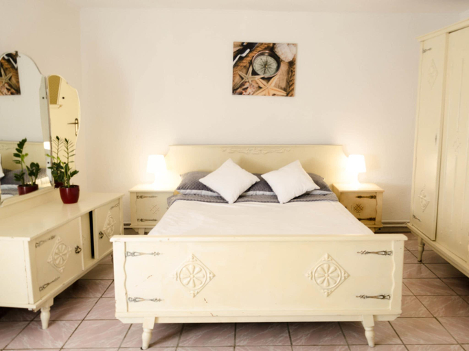 Others 3, Pet-Friendly Home w Garden, Sławno