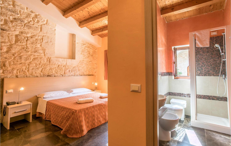Others 5, Tenuta Licitra, Ragusa