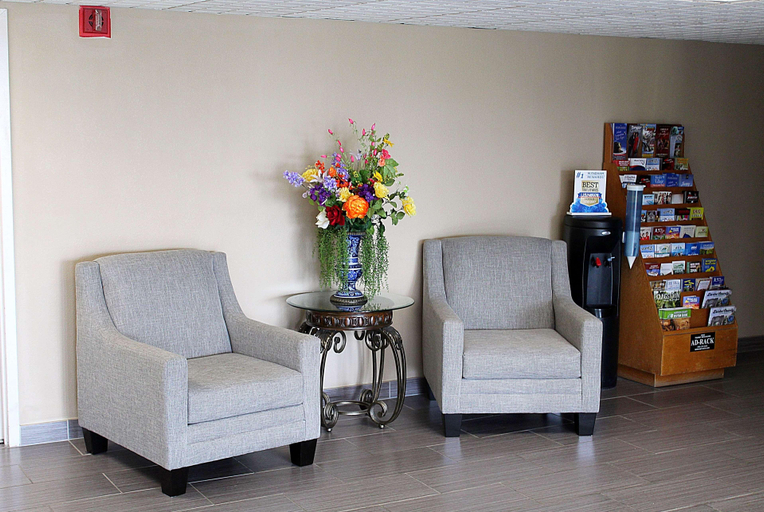 Public Area, Baymont by Wyndham Springfield, Clark