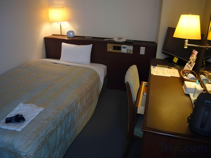Bedroom 3, Ichihara Marine Hotel, Ichihara