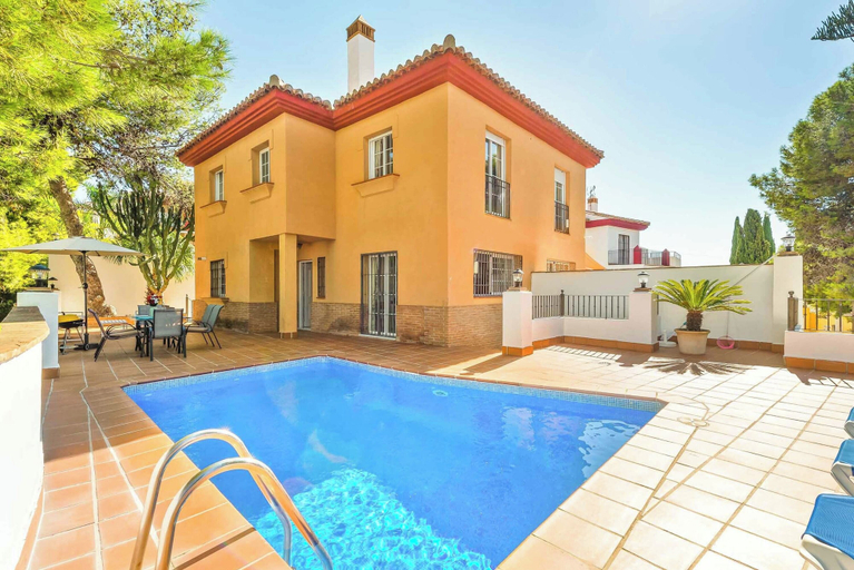 Others 4, Villa Clarence, Málaga