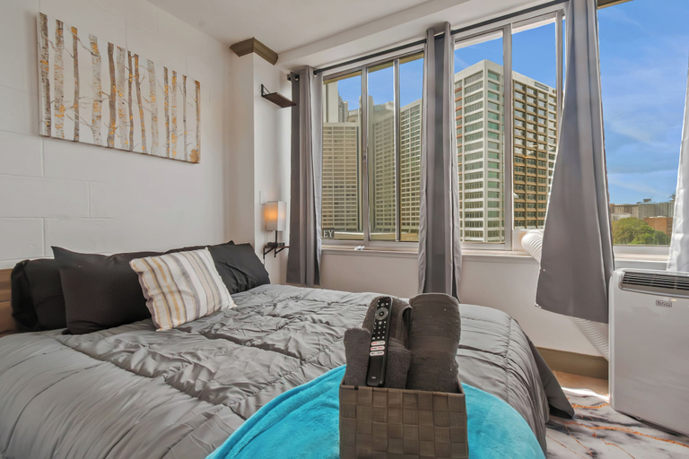 Bedroom 2, Modern 3BR Condo - Heart of ATL, Atlanta