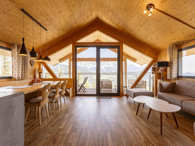 Others 5, Chalet with panoramic sauna, Liezen