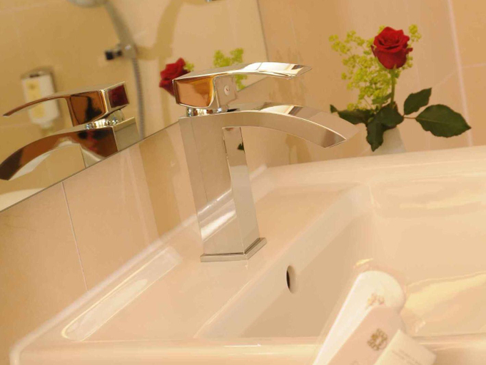 Bathroom 4, Hotel an der Oper, Chemnitz