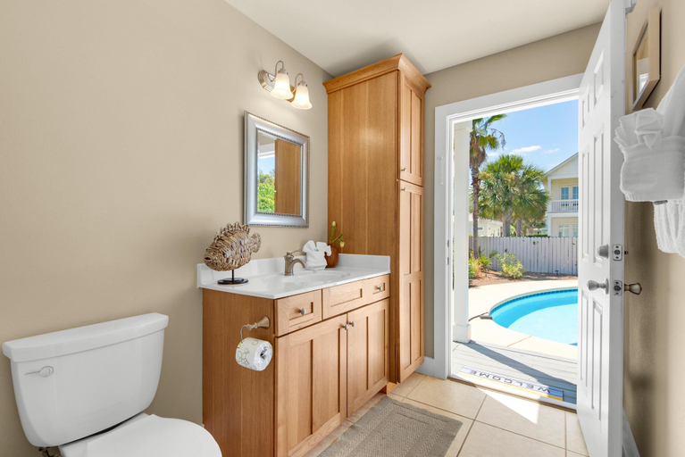 Bathroom 4, Wildwood Cottage, Okaloosa