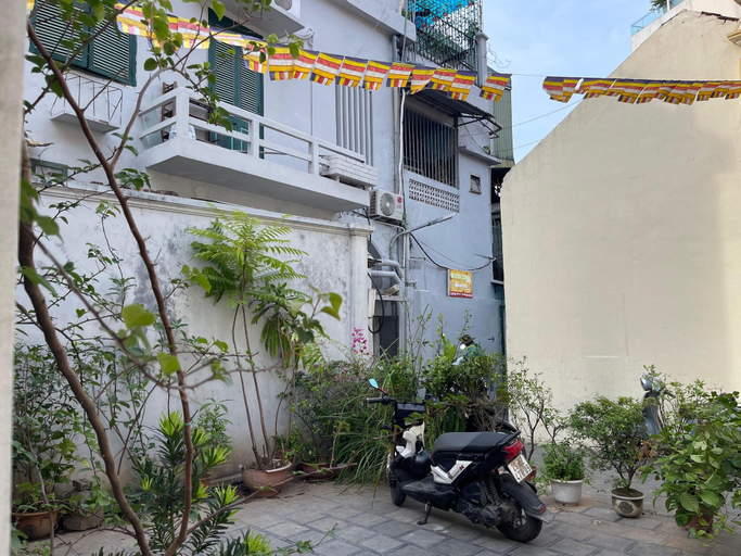 Exterior & Views 2, Heritage Corner Hostel, Hoàn Kiếm