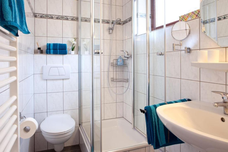 Bathroom 2, Ferienwohnungen Christina Andrae, Cochem-Zell