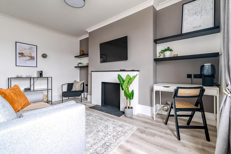 Others 5, Little Venice Luxury Apartment, London