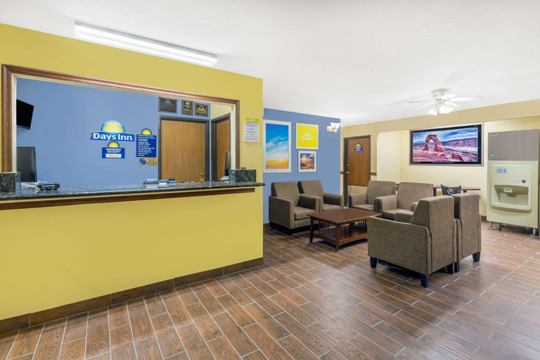 Public Area, Days Inn by Wyndham Moab, Grand