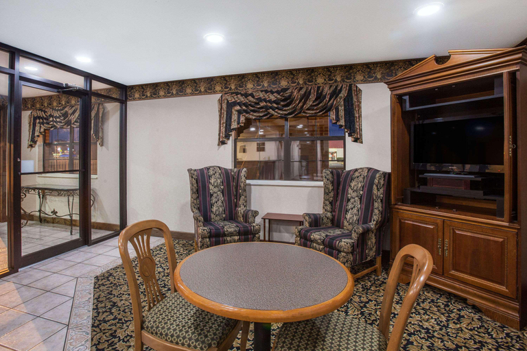 Public Area 2, Super 8 by Wyndham Cabot, Lonoke