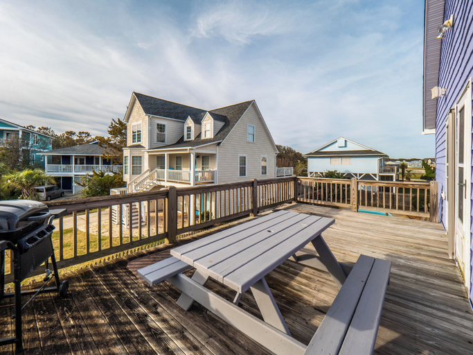 Others 4, Along the Shore by Carolina Retreats, New Hanover