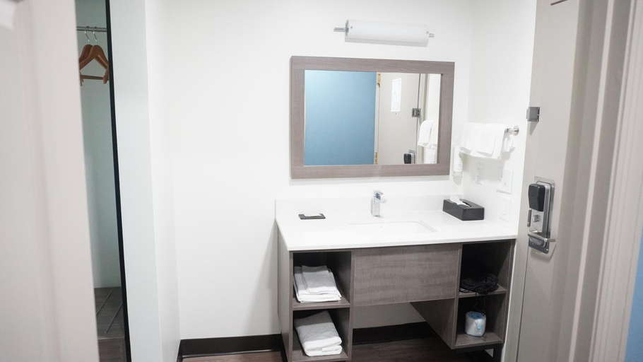 Bathroom, Sleep Inn Franklin - Cool Springs, Williamson