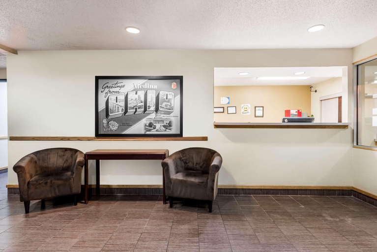 Public Area 2, Super 8 by Wyndham Medina, Medina