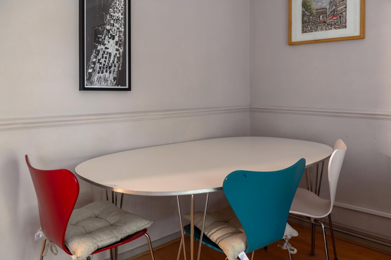 Others 4, Charming One Bed Abode In East Putney, London