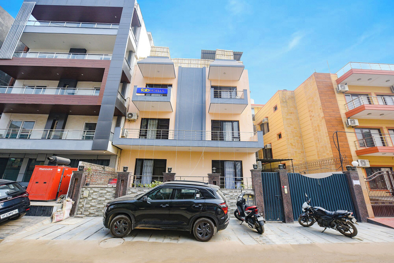 Exterior & Views, FabHotel Royal Casa, Gurgaon