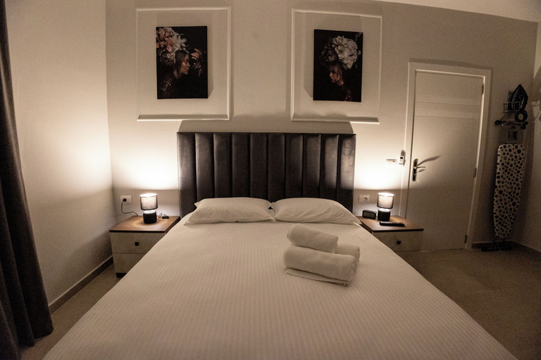 Bedroom 3, Tirana Days, Tirana