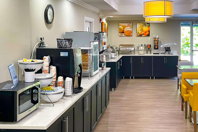 Food & Drinks, Comfort Suites Salisbury I-85, Rowan